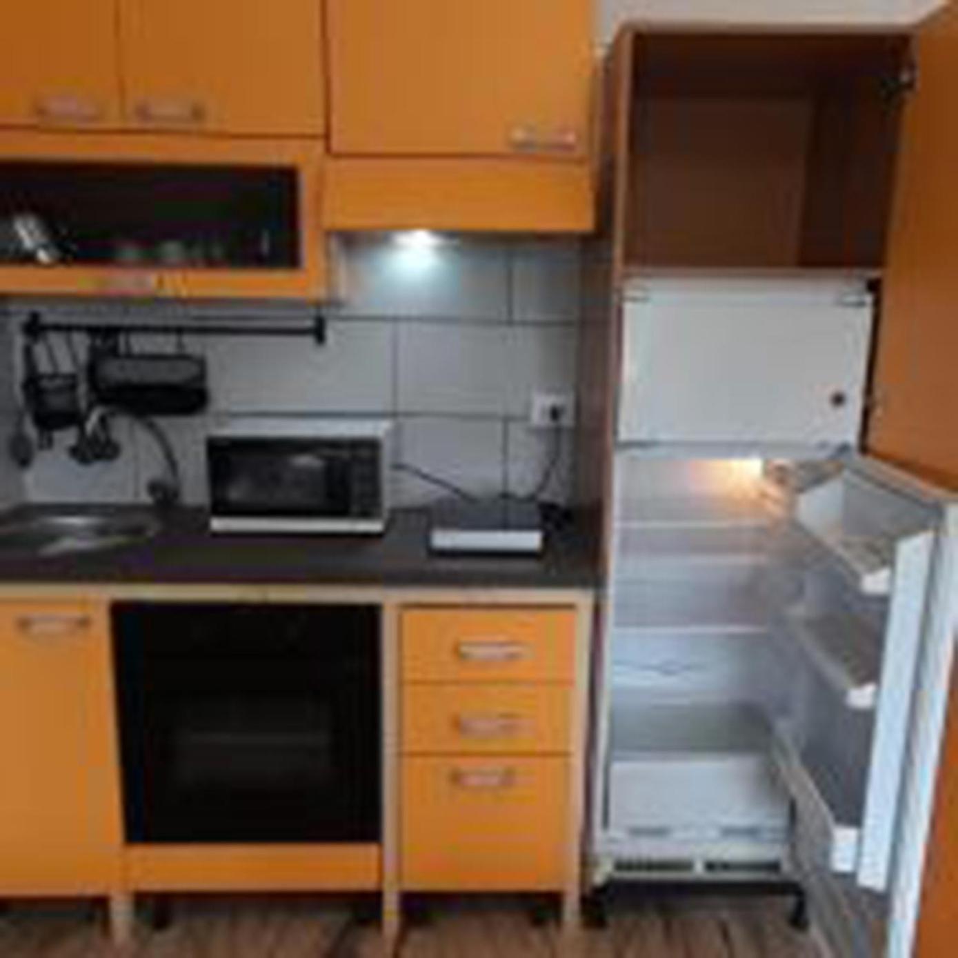 I Feel Orange Hotel Legnano Eksteriør billede