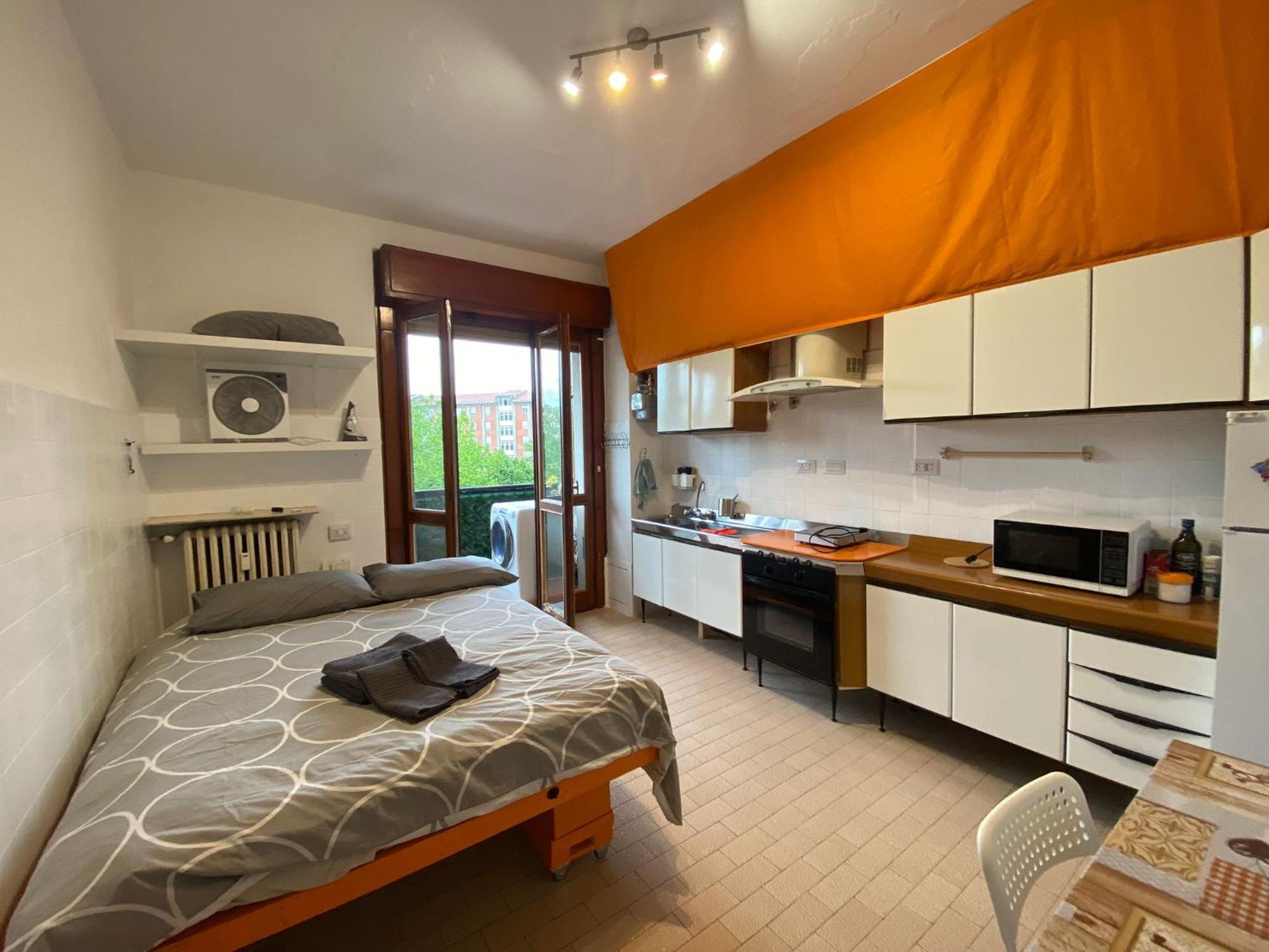 I Feel Orange Hotel Legnano Eksteriør billede